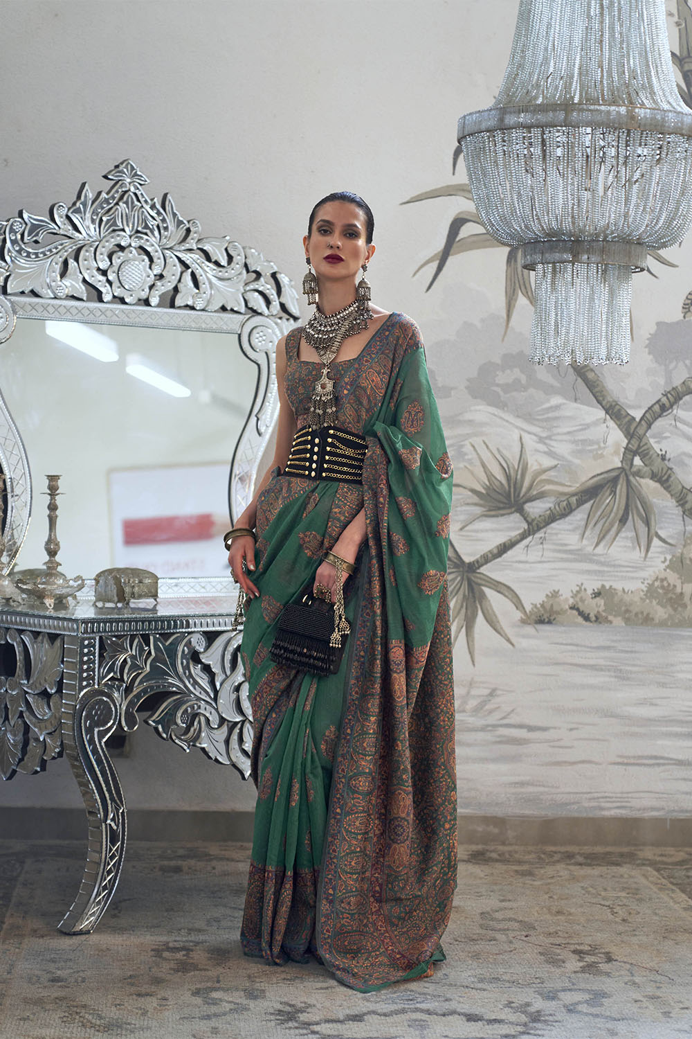 Forest Green & Floral Design Border Kashmiri Saree with Sleeve Less Blouse